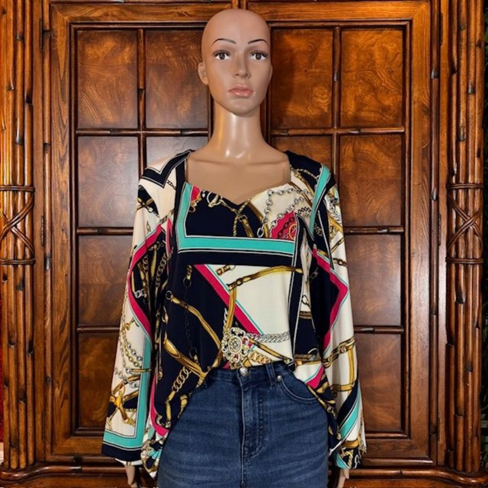 Antthony Original Chain and Belt Color Equestrian Matte Jersey Square Vneck Top